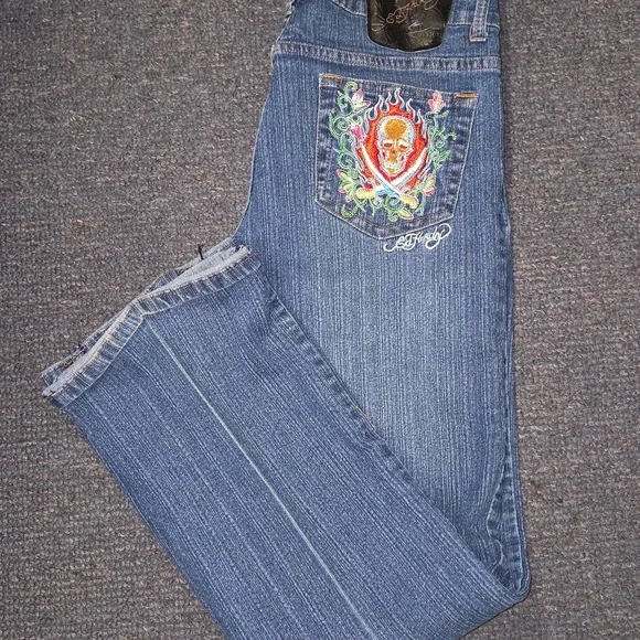 Ed Hardy Embroidered Skull Flames Tattoo Jeans EUC Size 33x32 Vintage - Picture 5 of 8